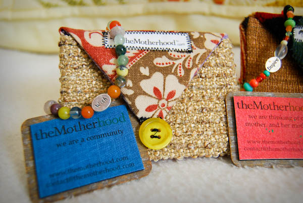 0902_motherhoodbracelets_015 0902_motherhoodbracelets_015